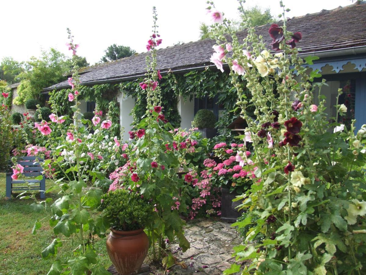 Les Glycines Bed and Breakfast Ury Eksteriør billede