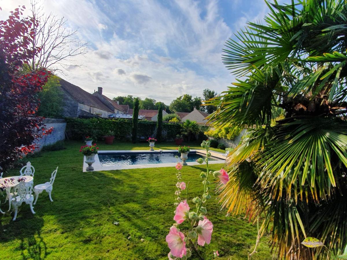Les Glycines Bed and Breakfast Ury Eksteriør billede