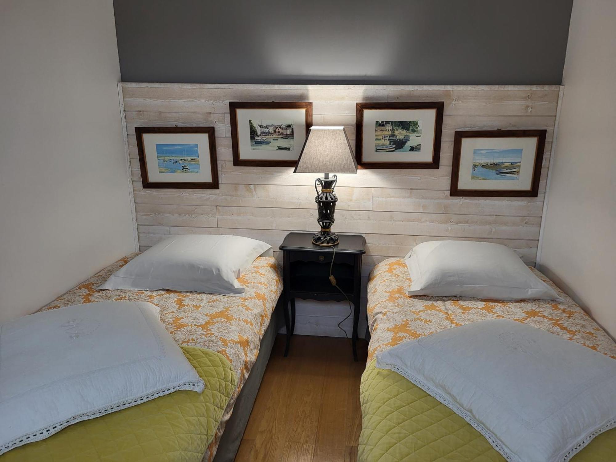 Les Glycines Bed and Breakfast Ury Eksteriør billede